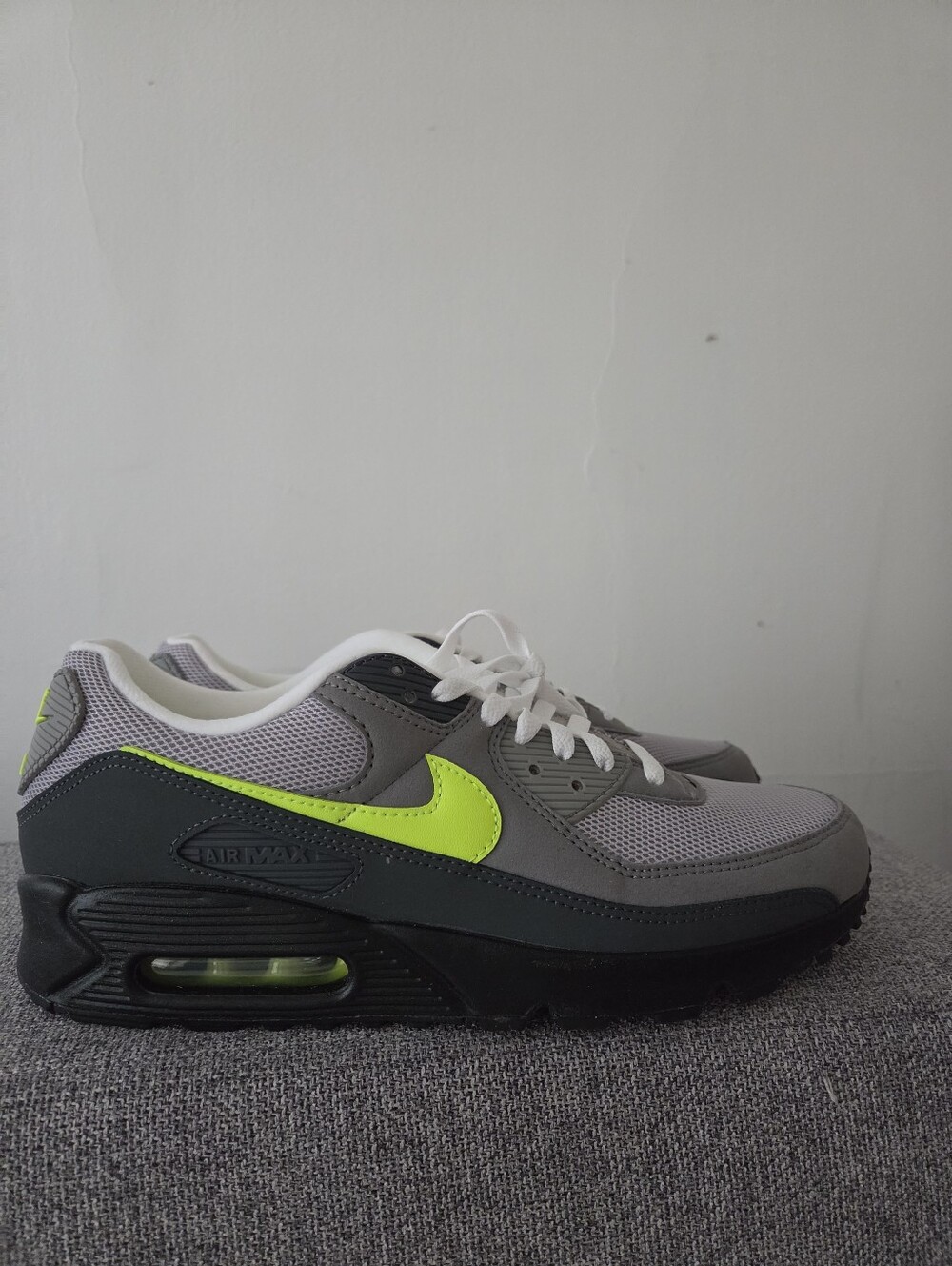 Nike Air Max 90 Grey with Neon Green Swoosh - Picture 4 of 5